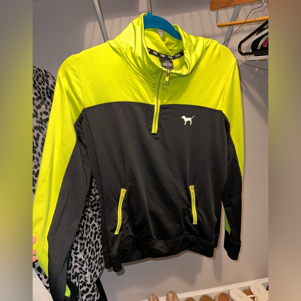 Pink by Victoria’s Secret athletic pull over